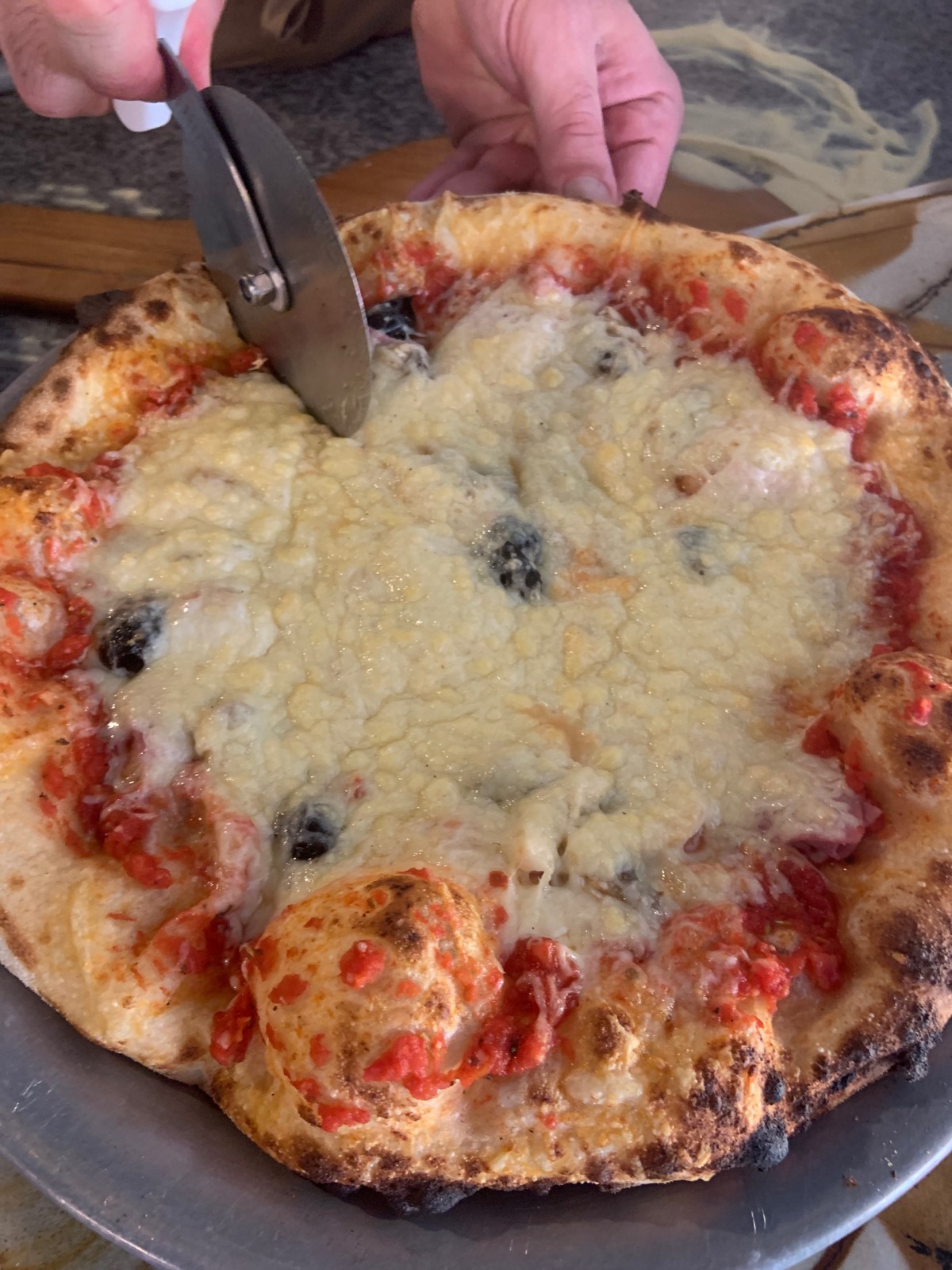 Où manger une pizza au feu de bois Château Gombert Marseille ?
