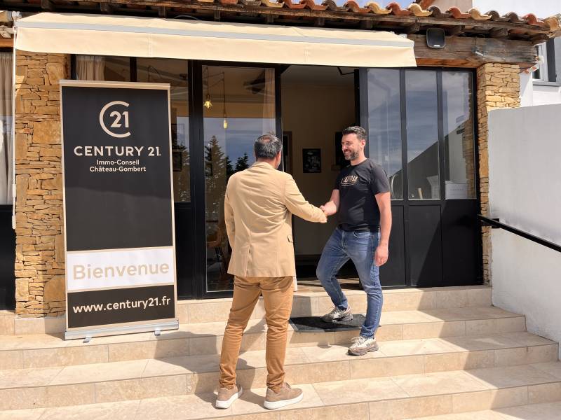 Organiser un événement d’entreprise, un repas d’affaires ou une rencontre professionnelle avec terrasse et parking à Marseille Château Gombert